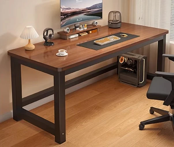 Airbnb Desk